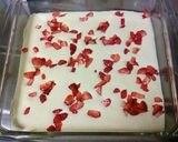 A picture of step 7 of Rich and Smooth Strawberry and Fresh Cheese Ice Cream.