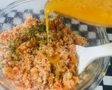 Foto del paso 2 de la receta: Hamburguesas Saludable con Quinua y Ensalada de Frutas 🍊🥑 vegetales  con Salsa Griega !🥗