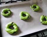 A picture of step 14 of Matcha Milk Adzuki Bread.