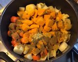 Une image de l'étape 1 de Purée de carottes pommes de terre et endives au parmesan.