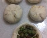 A picture of step 3 of Peas stuffed kachauri.