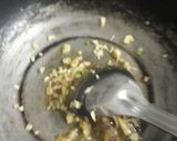 A picture of step 2 of Hot Garlic soup.