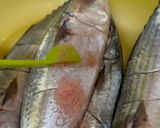 Foto langkah ke 2 dari resep 636. Balado Ikan Kembung Banjar.