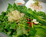 Hình bước làm 1 của món Bánh tráng cuốn tôm
