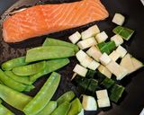 A picture of step 5 of Salmon risotto.