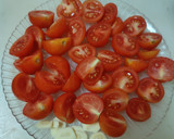 Foto del paso 2 de la receta: Espaguetis con tomate cherry y marisco