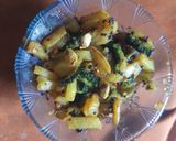 উচ্ছে আলু ভাজা (uchche aloo bhaja recipe in Bengali) রেসিপির ধাপ 3 ছবি