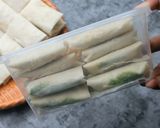 Foto langkah ke 6 dari resep Lumpia Pisang Lumer Aneka Rasa.