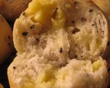 A picture of step 8 of Petit Sesame Bread Rolls.