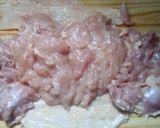 Foto del paso 1 de la receta: Pollo Arrollado, relleno de jamón, queso, morrón y aceitunas