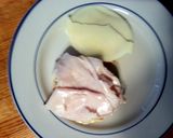A picture of step 5 of taisen's easy to go english muffin sandwich.