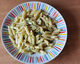 Foto del paso 6 de la receta: Pasta con calabacín y limón