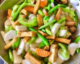 Hình bước làm 3 của món Rau củ kho chay