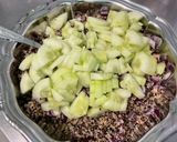 Une image de l'étape 11 de Salade de quinoa au melon, concombre, tomates et oignon rouge.
