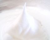 A picture of step 4 of Roll Cake.