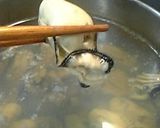 A picture of step 1 of Oyster Shigureni.