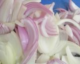 Foto del paso 2 de la receta: Pollo en salteado peruano, dumpi vegetales a estilo coreano