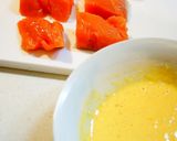 A picture of step 2 of Cheese-Flavored Fried Salmon and Spinach.