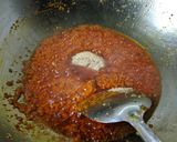 Gambar langkah 3 resipi Sambal tumis telur dadar hancur.