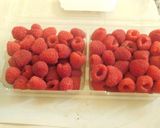 A picture of step 1 of High-Protein Snack : Whipped Cottage Cheese Berry Bowls.