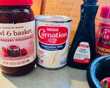 A picture of step 1 of Berry Shake 🥛.