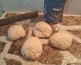 Foto del paso 6 de la receta: Roscas caseras de fiambre y morrón rojo🫑🧀