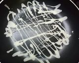 A picture of step 12 of Chicken net crepes.