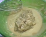 Foto langkah ke 4 dari resep Bolu pisang kukus tanpa mixer.