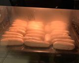 Foto del paso 4 de la receta: Pancitos o tapaditos de ajo