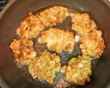 A picture of step 8 of Easy Pan-Fried Chicken Breast and Japanese Leek.