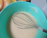 Foto langkah ke 2 dari resep Pancake Tepung Instan Untuk Ibu.