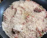 Foto del paso 3 de la receta: Arroz seco de costilla, salchichas y pimientos