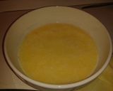 A picture of step 4 of Onion and tomato pie.