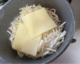 A picture of step 3 of My Diet Okonomiyaki.
