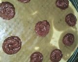 A picture of step 4 of Chocolate butter cookies without oven.