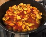 Une image de l'étape 8 de Pommes de terre à la tomate, coriandre et épices.
