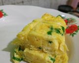 Foto langkah ke 4 dari resep Telur dadar gulung.