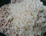Foto del paso 9 de la receta: Arroz integral salteado con cebolleta y atún 😋🍽