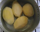Foto del paso 1 de la receta: Ñoquis rellenos con salsa de queso