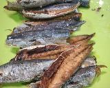 Foto langkah ke 1 dari resep Ikan Pindang Bumbu Bali.