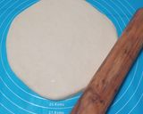 Foto langkah ke 3 dari resep Pizza tanpa ulen (topping keju).
