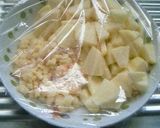 A picture of step 3 of Microwaved Vinegar & Apple Dessert.