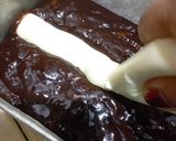 Foto langkah ke 5 dari resep Double Choco Banana Bread.
