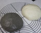A picture of step 3 of Black Bean & Black Sesame Cream Bread.