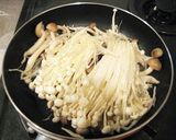 A picture of step 4 of Macrobiotic Creamy Mushroom and Tofu Spaghetti.
