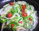 A picture of step 5 of Short Pasta with Dried Tomatoes and Green Peppers.