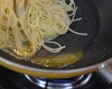 A picture of step 5 of Basic Spaghetti Aglio Olio e Peperoncino..