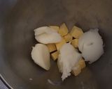 A picture of step 2 of California Farm Carmelized Onion Pie.
