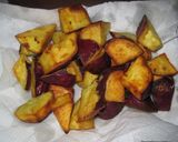 A picture of step 4 of Honey Flavored Daigaku-imo (Deep-Fried & Caramelized Sweet Potatoes).