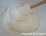 A picture of step 2 of Fluffy Creme d'Ange.
